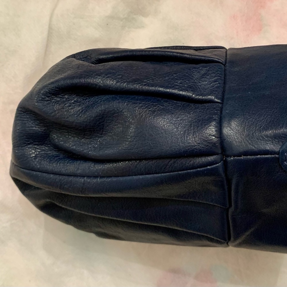 Vera Pelle Italian Leather Navy Crossbody Purse - Picture 9 of 11